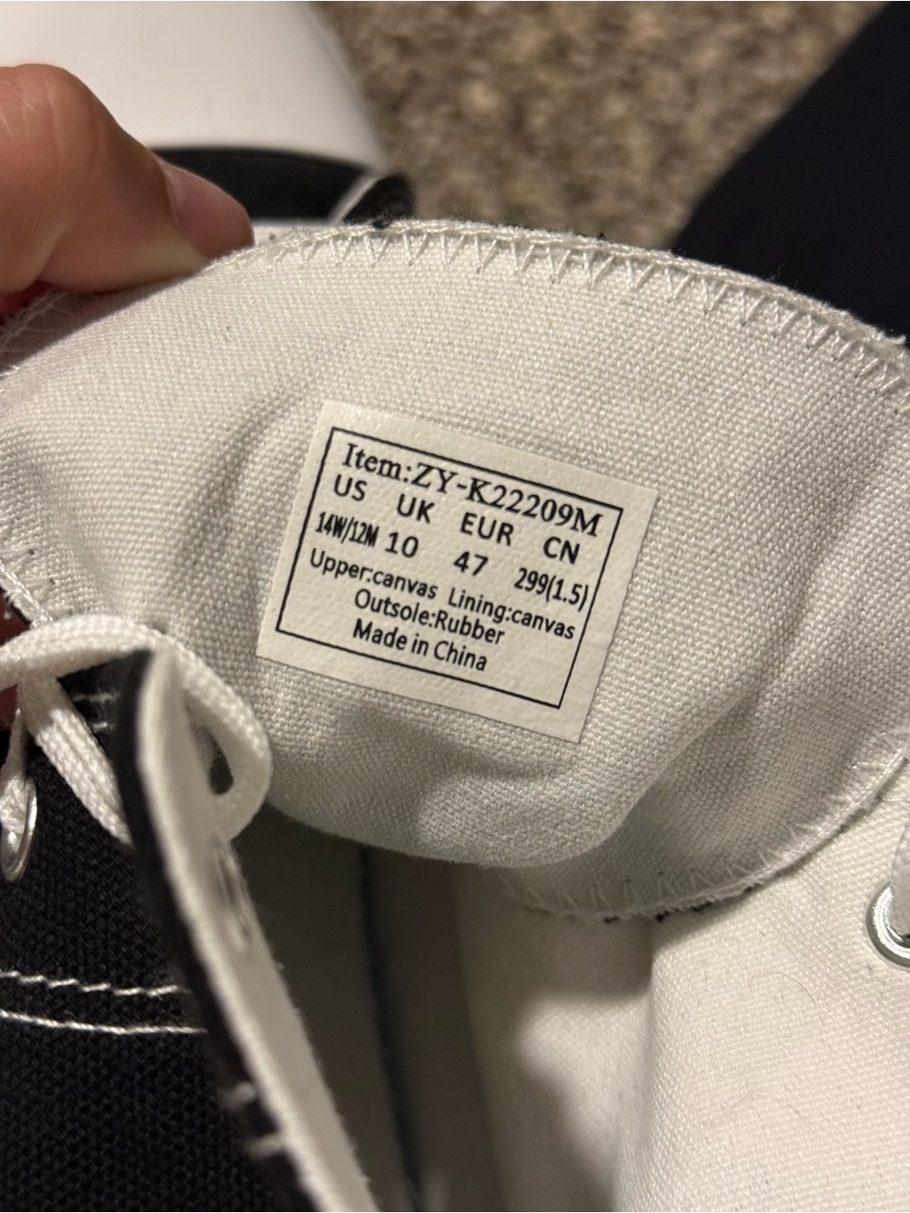 Converse - Picture 2 of 3